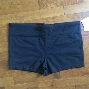 Athleta chataranga shortie